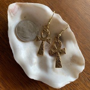 ankh earrings | gold tone